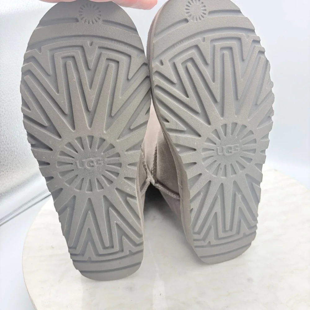 UGG Gita Shearling Boots Women Size 8 Grey Excellent Suede Mid-Calf Warm‎ Winter